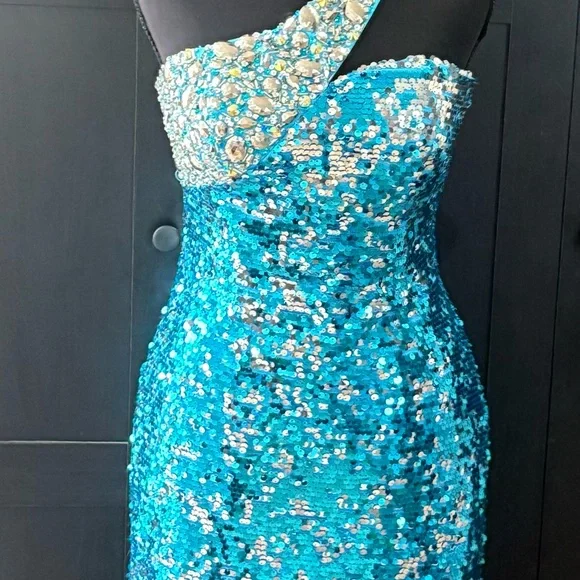 Tony Bowls | Dresses | Tony Bowls Blue Sequin Oneshoulder Gown | Poshmark